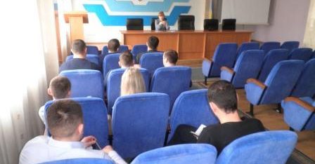 Полтавським детективам розповіли про систему безоплатної правової допомоги