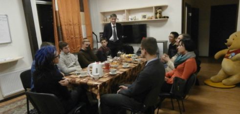 Працівники Першого місцевого центру поговорили з дітьми про насилля