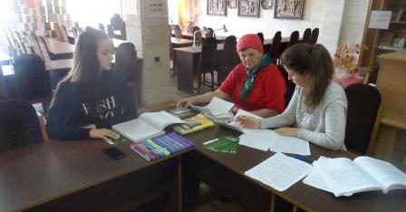 Параюристи надавали консультації у бібліотеці