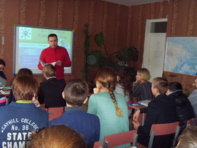 У сільській школі Ямпільського району урочисто відкрився Всеукраїнський тиждень права