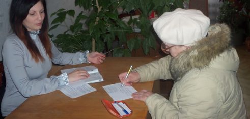 В Шосткинському міському територіальному центрі соціального обслуговування надавали безоплатні правові консультації та інформували громадян про їхні права