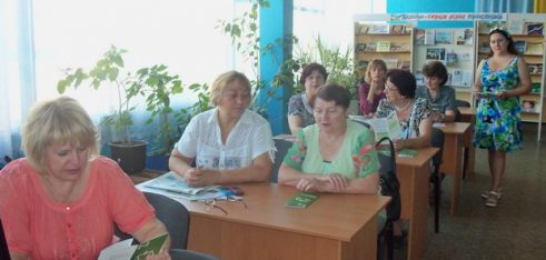 Представники Шосткинського місцевого центру провели семінар «Молодь: її права та соціальне становлення в Україні»