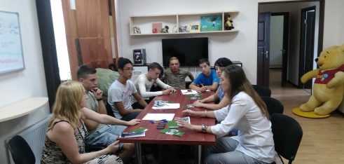 Перший місцевий центр відвідав Центр соціалізації підлітків