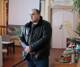 У Путивльському районному центрі зайнятості інформували про легальне працевлаштування