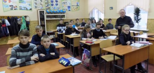 ВІДЗНАЧИЛИ ВСЕСВІТНІЙ ДЕНЬ ДИТИНИ В КРАСНОПІЛЬСЬКІЙ ГІМНАЗІЇ