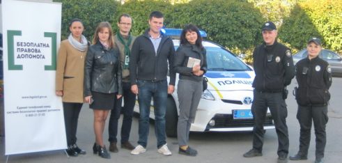 У Сумах до Міжнародного дня права знати провели «вуличне інформування»