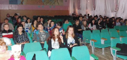 Про відповідальність неповнолітніх говорили з учнівською молоддю Сум