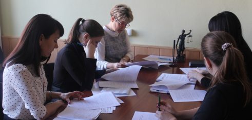 Регіональний центр долучився до проекту «Проведення опитувань учасників судових проваджень з використанням методології карток громадянського звітування (КГЗ) в Чернігівській та Сумській областях»