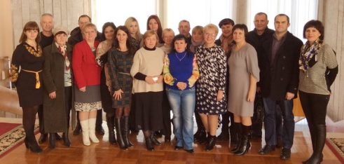 Навчались, дискутували та вирішували кейси