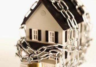 Клієнтці Лубенського місцевого центру з надання БВПД  допомогли зняти арешт з квартири