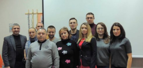 У Дніпропетровську обговорили проблеми реалізації законних прав внутрішньо переміщених осіб