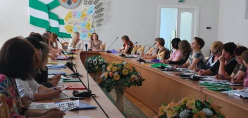 Секретарів сільських, селищних та міських рад області знайомили з роботою системи надання безоплатної правової допомоги