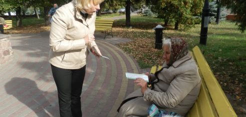 Ніжинським МЦ проведено виїзне консультування та вуличне інформування мешканців Борзнянського району