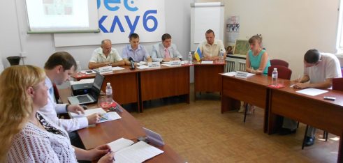Представник Сумського обласного центру з надання БВПД взяв участь у круглому столі з протидії корупції