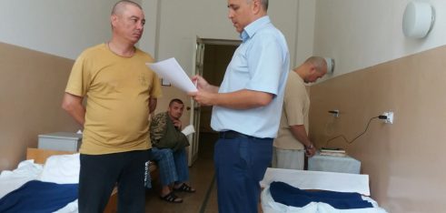 У Чернігівському військовому госпіталі обговорили підстави припинення (розірвання) контракту військовослужбовців, які проходять військову службу за контрактом