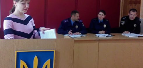 Працівники бюро правової допомоги та поліції обговорили питання взаємодії із попередження домашнього насильства у Варвинському районі