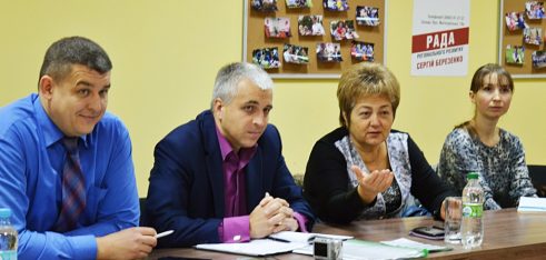 Директором Чернігівського місцевого центру взято участь у круглому столі “Захист прав людини”