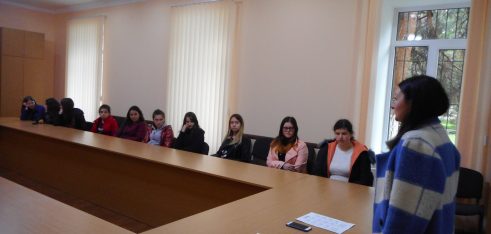 Що потрібно знати молоді про права та обов’язки у сімейних правовідносинах?