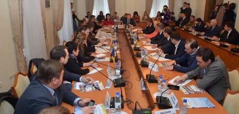 Адвокати консолідують свої зусилля в боротьбі із порушеннями прав і гарантій адвокатської діяльності