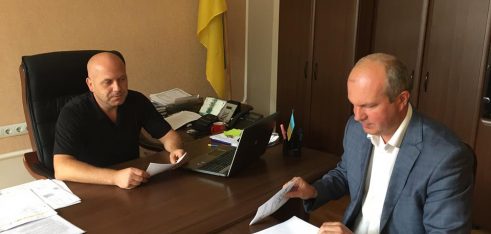 Порядок державної реєстрації громадських формувань обговорено директором Тернопільського місцевого центру із заступником голови Теребовлянської районної державної адміністрації