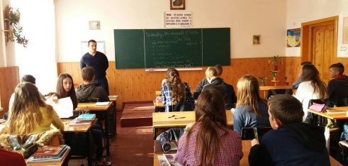 Фахівці системи безоплатної правової допомоги ознайомили школярів з основними правами дітей, видами юридичної відповідальності та захистом своїх прав у разі затримання