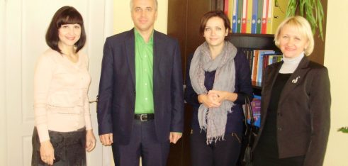 У Чернігівському місцевому центрі відбулась робоча зустріч з радником Міністра соціальної політики України з питань внутрішньо переміщених осіб в Чернігівській області