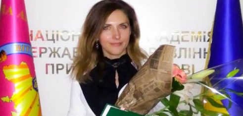 Вітаємо із професійним успіхом!