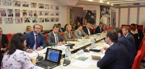 Що обирає адвокатська спільнота: бути провідником корупції чи рушієм реформ?