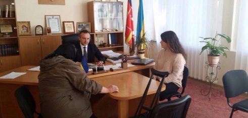 Щодо порядку забудови територій, які визначені для містобудівних потреб, консультували спільно з керівниками органів виконавчої влади