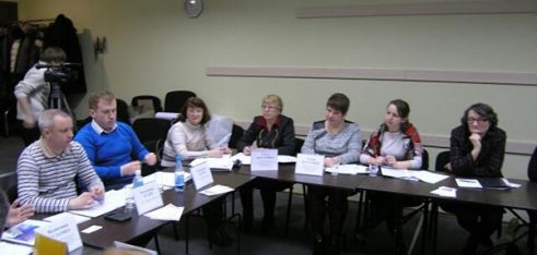 У Кропивницькому відбулось засідання круглого столу з правових питань, які стосуються внутрішньо переміщених осіб