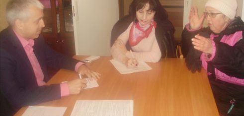 Чернігівським місцевим центром здійснено виїзд мобільного пункту консультування громадян та прийому документів до смт. Гончарівське Чернігівського району