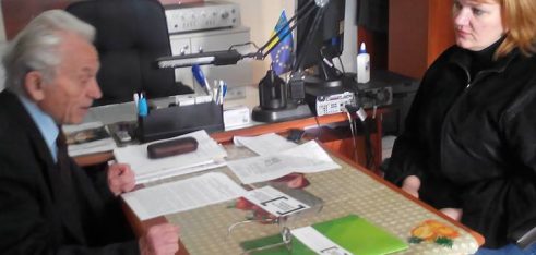 Про участь бабусі у виховному процесі онуків: консультація працівниці бюро правової допомоги