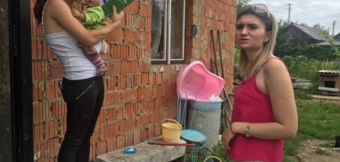 На Буковині обстежують умови проживання дітей у неблагополучних сім’ях