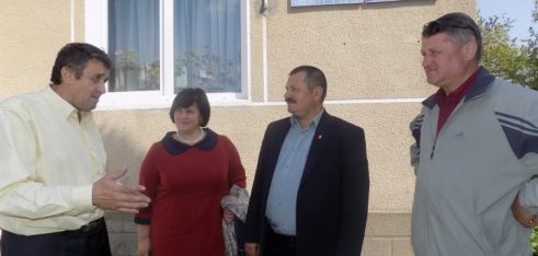 Про зміни у трудовому законодавстві спілкувалися під час роботи мобільних пунктів консультування на Чортківщині