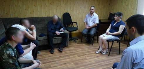 Лекція для людей, що живуть з ВІЛ, вживають наркотики або приймають замісну підтримувальну терапію