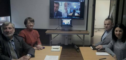 Харків –Львів-Черкаси. Проведено засідання круглого столу в режимі відео-мосту.