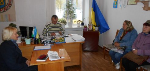 Чернігівським місцевим центром здійснено виїзд мобільного пункту консультування громадян та прийому документів до  смт. Михайло-Коцюбинське Чернігівського району