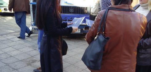 Працівники Старкостянтинівського місцевого центру з надання безоплатної вторинної правової допомоги продовжують здійснювати “вуличне” інформування громадян з метою доведення до відома інформації про систему безоплатної вторинної правової допомоги