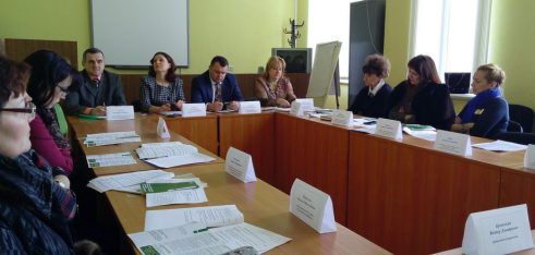 Участь працівників Старокостянтинівського місцевого центру  з надання безоплатної вторинної правової допомоги  у засіданні круглого столу, з метою вирішення актуальних питань для  громадян, які потребують додаткових соціальних гарантій у тому числі осіб з