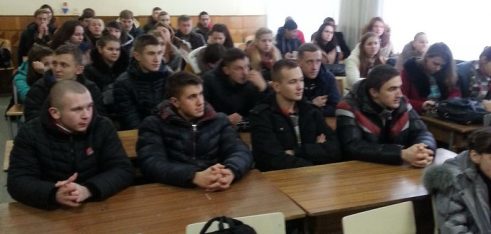 Зустрічі працівників центру з викладачами та студентами навчальних закладів міста Шепетівки з нагоди проведення Всеукраїнського тижня права