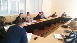 Засідання круглого столу в Путилі