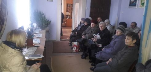 Працівники Старокостянтинівського місцевого центру з надання БВПД провели зустріч із клієнтами місцевого представництва БФ “Хесед Бешт”