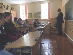 Про працю неповнолітніх говоримо з учнями старших класів