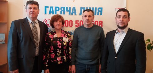 «Гаряча» лінія у Запорізькому контактному центрі