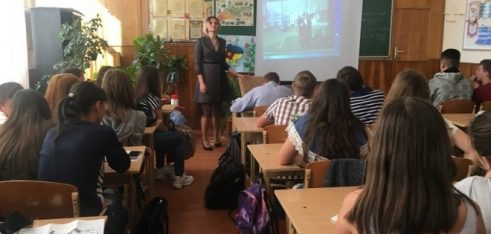 Булінг у школі: що це таке і як захистити себе?