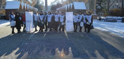 Мобільний пункт консультування працював на центральній площі міста Тернополя