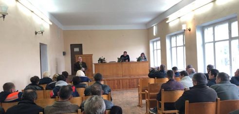 Про отримання та нарахування орендарям житлових приміщень субсидій на 2017-2018 рік: консультація працівників місцевого центру