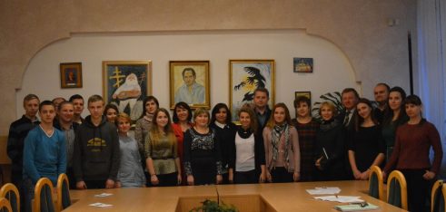 Фахівці місцевого центру розповіли в академії про інститут освітнього омбудсмена