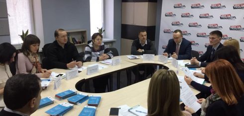 Реалізацію реформи в галузі виконання судових та інших рішень обговорили під час круглого столу у Чернігові