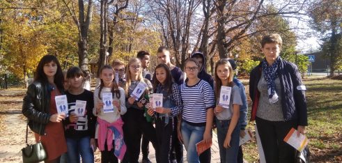 Як протидіяти домашньому насильству розповідали підліткам в Середино-Буді